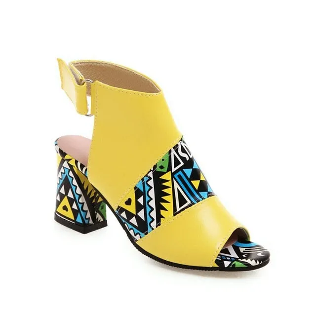 Ethnic Stylish Print Pumps